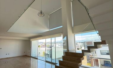 Penthouse en renta en Lomas de Angelópolis II, Zona Azul