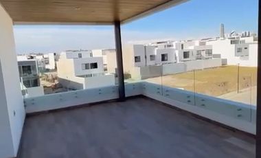 Penthouse en renta en Lomas de Angelópolis II, Zona Azul