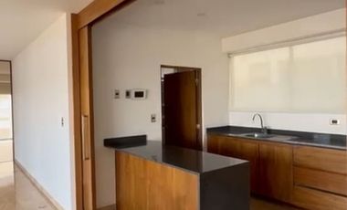 Penthouse en renta en Lomas de Angelópolis II, Zona Azul