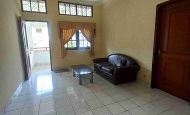 Sewa Rumah Asri Setramurni Furnished
