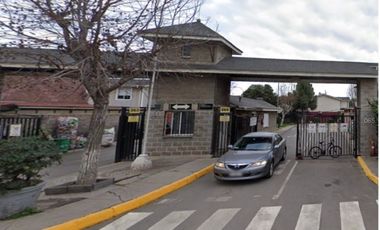 INMEJORABLE CASA DE 2 PISOS, PAREO SIMPLE, PIEDRA ROJA 65, QUILICURA.