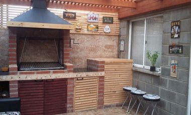 INMEJORABLE CASA DE 2 PISOS, PAREO SIMPLE, PIEDRA ROJA 65, QUILICURA.