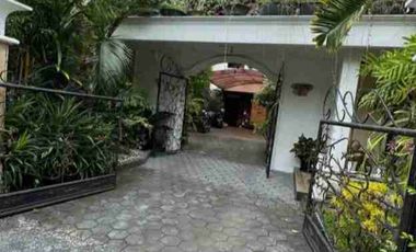 Rumah Klasik Mewah Baciro Gondokusuman kota Jogja.FULLY FURNISHED.