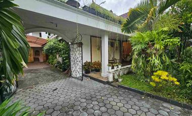 Rumah Klasik Mewah Baciro Gondokusuman kota Jogja.FULLY FURNISHED.