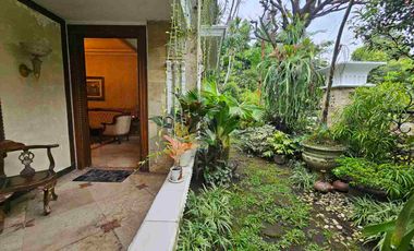 Rumah Klasik Mewah Baciro Gondokusuman kota Jogja.FULLY FURNISHED.