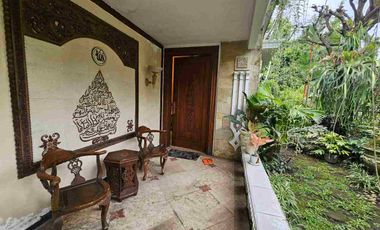 Rumah Klasik Mewah Baciro Gondokusuman kota Jogja.FULLY FURNISHED.