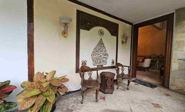 Rumah Klasik Mewah Baciro Gondokusuman kota Jogja.FULLY FURNISHED.