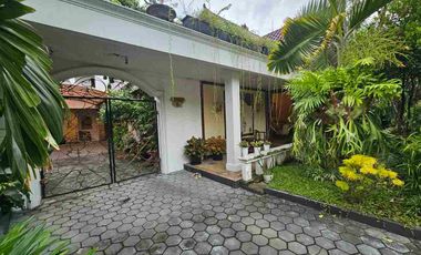 Rumah Klasik Mewah Baciro Gondokusuman kota Jogja.FULLY FURNISHED.