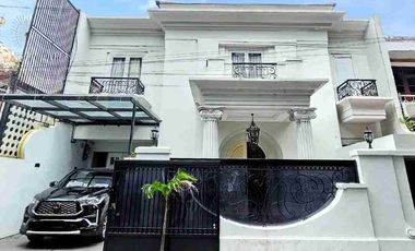 DIJUAL RUMAH MEWAH DG MODERN CLASICC DG PRIVAT POOL & GYM, TEBET JAKARTA SELATAN