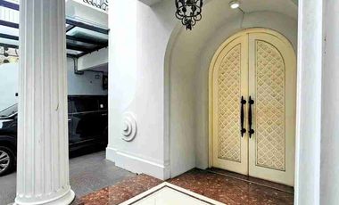 DIJUAL RUMAH MEWAH DG MODERN CLASICC DG PRIVAT POOL & GYM, TEBET JAKARTA SELATAN