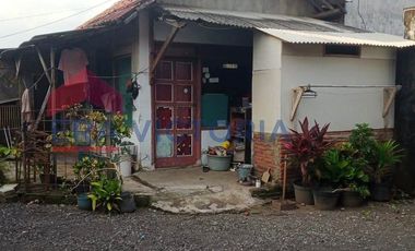 Ruko Pinggir Jalan Raya Dekat Kampus UMM Eks Toko Bangunan, View Pegunungan, Potensi Usaha