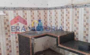 Ruko Pinggir Jalan Raya Dekat Kampus UMM Eks Toko Bangunan, View Pegunungan, Potensi Usaha