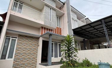 Dijual Rumah Siap Huni di Podo Rukun Mojosari Batu Semi Furnished