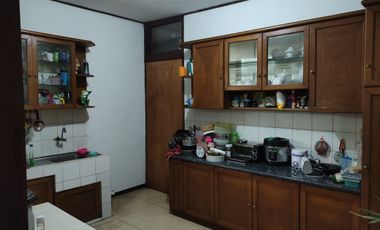 Rumah di Tubagsu Ismail sayap Dago cocok  untuk Kantor, Kostan