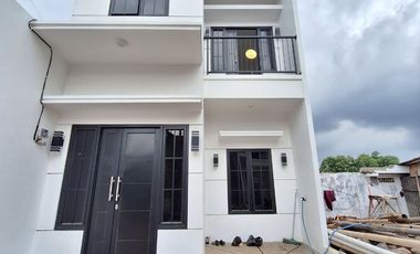 806 Cluster Baru 2 Lt. Lokasi Strategis di Kalisari, Pasar Rebo - Jakarta Timur