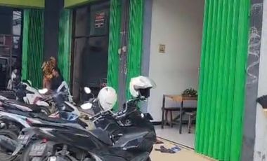 BU..dijual Segera !! 2 RUKO JUMBO digabung jadi satu (include alat-alat gym), saat ini masih aktif untuk fitness center, ramai pengunjung. Atap sudah