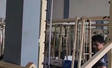 BU..dijual Segera !! 2 RUKO JUMBO digabung jadi satu (include alat-alat gym), saat ini masih aktif untuk fitness center, ramai pengunjung. Atap sudah