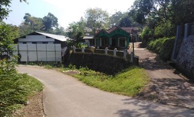 Rumah Luas Strategis di Pinggir Jalan Merbuh, Kendal (NSB)