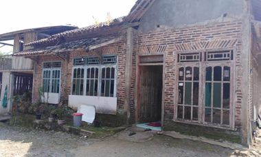 Rumah Luas Strategis di Pinggir Jalan Merbuh, Kendal (NSB)