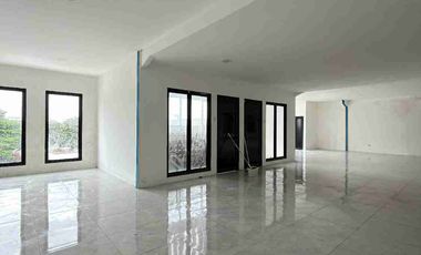 DIJUAL ATAU DI SEWA GUDANG BARU LUAS 1440 MTR