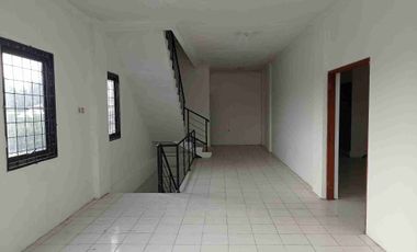 Ruko Gandeng  Rapi Strategis Jalan Raya Alternatif Cibubur Daerah Cikeas Ada Ruang Kantor