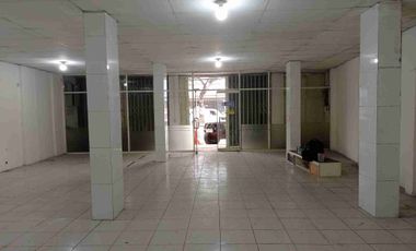 Ruko Gandeng  Rapi Strategis Jalan Raya Alternatif Cibubur Daerah Cikeas Ada Ruang Kantor