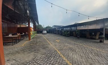 Ruang Usaha Kyai Abdul Karim Gununganyar Surabaya Dekat RS Mitra