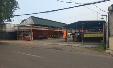 Ruang Usaha Kyai Abdul Karim Gununganyar Surabaya Dekat RS Mitra