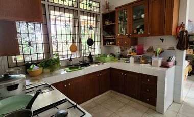Dijual Rumah di Cipaku Setiabudi Bandung, Halaman Luas