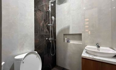 Rumah Mewah Classic  3 Lantai Siap Huni di TB Simatupang – Lebak Bulus, Jakarta Selatan.