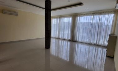Ruko Mewah Lebar 2 Ruko jadi 1 di Pinggir Jalan Pondok Kelapa Jaktim