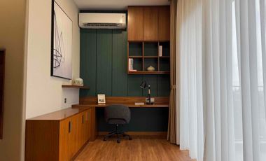 Rumah Siaphuni  3 Lantai Jakarta Selatan – Lebak Bulus 300 Meter dari Tol Veteran dan Akses Strategis.