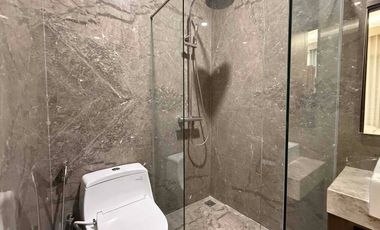 Rumah Tropis Mewah 3 Lantai di Veteran Lebak Bulus Jakarta Selatan – 300 Meter dari Tol Veteran