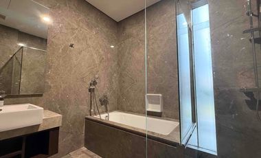 Rumah Tropis Mewah 3 Lantai di Veteran Lebak Bulus Jakarta Selatan – 300 Meter dari Tol Veteran