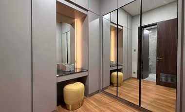 Rumah Tropis Mewah 3 Lantai di Veteran Lebak Bulus Jakarta Selatan – 300 Meter dari Tol Veteran