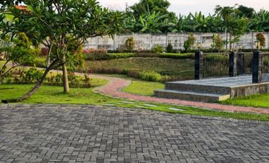 2 Storey house Royal Residence True Full Furnished