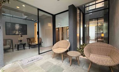 Rumah Siaphuni 4 Lantai Eksklusif di Permata Hijau, Kebayoran Lama - Jakarta Selatan.