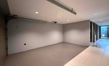 Rumah Siaphuni 4 Lantai Eksklusif di Permata Hijau, Kebayoran Lama - Jakarta Selatan.