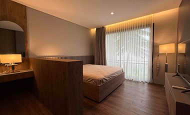 Rumah Siaphuni 4 Lantai Eksklusif di Permata Hijau, Kebayoran Lama - Jakarta Selatan.