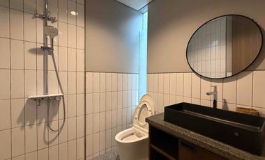 Rumah Siaphuni 4 Lantai Eksklusif di Permata Hijau, Kebayoran Lama - Jakarta Selatan.