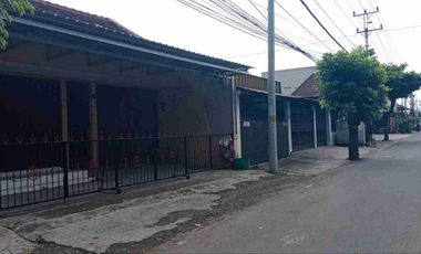 Tepi jalan raya strategis jual murah dekat Alila Hotel Solo