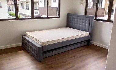 FULLY FURNISHED CORNER LOT HOUSE FOR RENT NEAR ALABANG/LAS PINAS. NEAR EVIA!