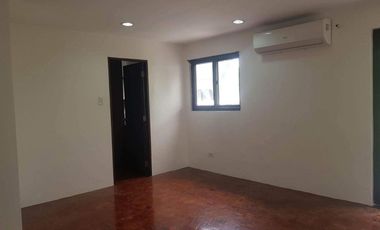 160 sqm Townhouse for Rent in Las Villas de Manila, Biñan Laguna
