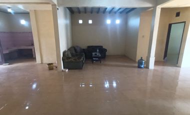 DISEWAKAN RUMAH LUAS DI BATU PERMATA LOGAM MARGACINTA COCOK UNTUK PRODUKSI & KONVEKSI