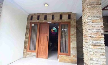 Dijual cepat rumah rapi siap huni di limus pratama