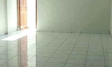 Ruko 3 Lantai Baru Renov Dekat Monginsidi dan Veteran