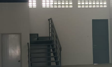 Ready utk disewakan !!! gudang taman tekno bsd city BLOK C