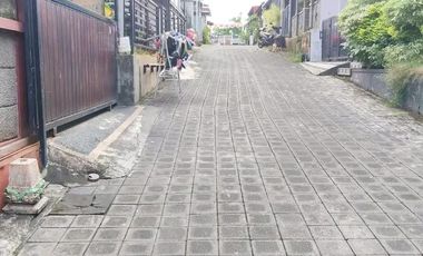 Dijual rumah lantai 2 di jalan Subak Dalem, Gatsu Tengah, Denpasar