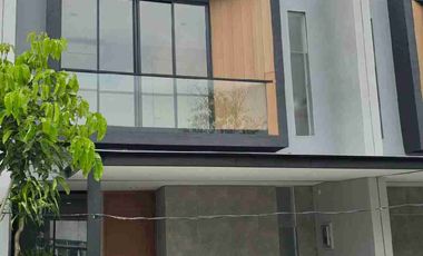 DISEWAKAN RUMAH SIAP HUNI NORTHWEST CITRALAND SURABAYA BARAT