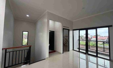 Rumah Cantik 2 Lt Harga Ekonomis Cluster Dekat UMS Pabelan
